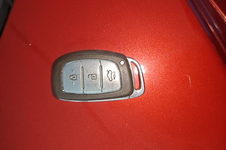 Used Hyundai Verna Ray 2014 1.6L Automatic TOP Vehicle Key