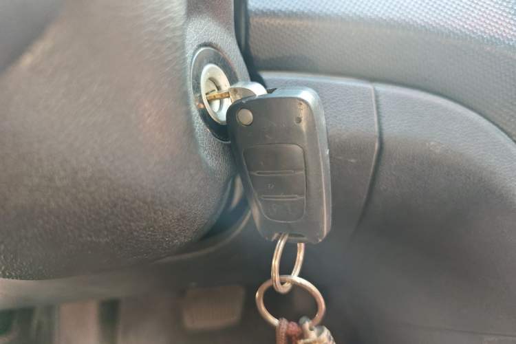 Used Hyundai Verna Ray 2014 1.4L Automatic GLX Vehicle Key
