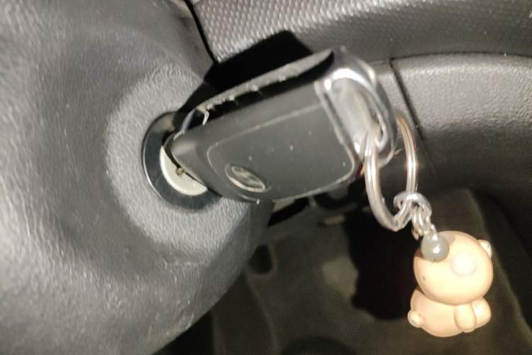 Used Hyundai Verna Ray 2014 1.4L Automatic GLX Vehicle Key