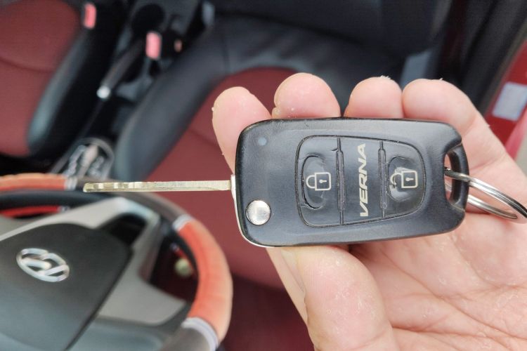 Used Hyundai Verna Ray 2014 1.4L Automatic GLX Vehicle Key