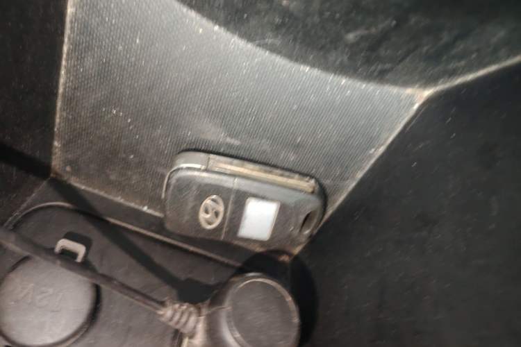 Used Hyundai Verna Ray 2014 1.4L Manual GLX Vehicle Key