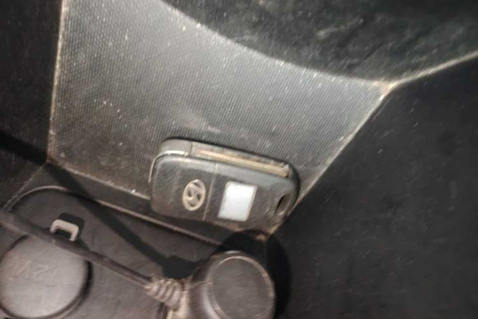 Used Hyundai Verna Ray 2014 1.4L Manual GLX Vehicle Key
