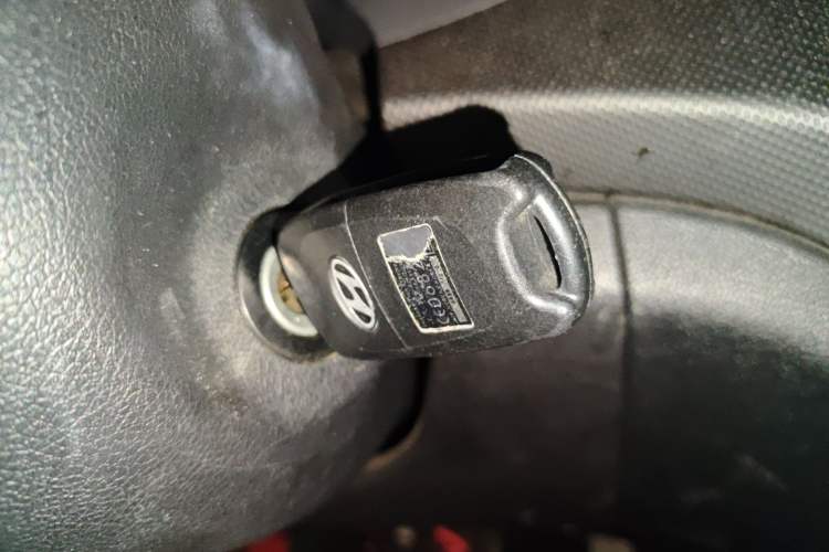 Used Hyundai Verna Ray 2014 1.4L Automatic GLX Vehicle Key