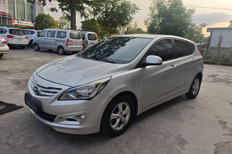 Used Hyundai Verna Ray 2014 1.4L Automatic GLX Exterior 4