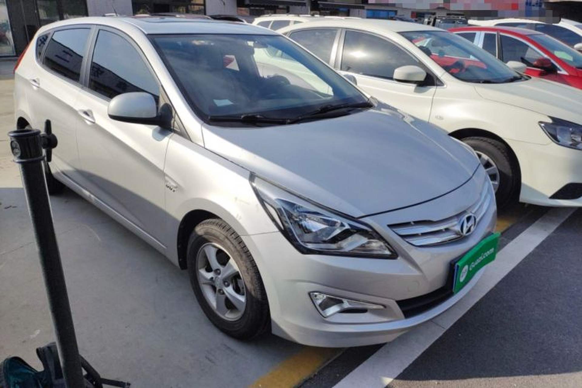 Used Hyundai Verna Ray 2014 1.4L Automatic GLX Front Right 45 Deg