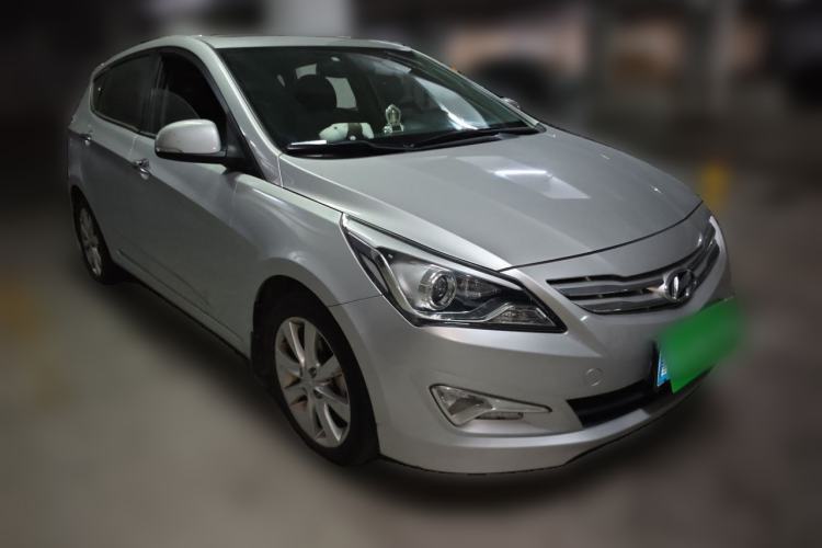 Used Hyundai Verna Ray 2014 1.6L Automatic TOP Front Right 45 Deg