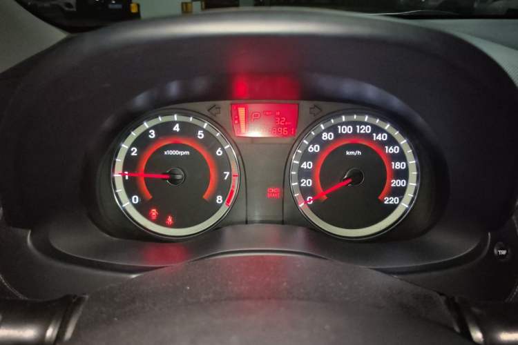 Used Hyundai Verna Ray 2014 1.6L Automatic TOP Instrument Cluster