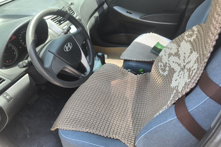 Used Hyundai Verna Ray 2014 1.4L Automatic GLX Left Front Seat