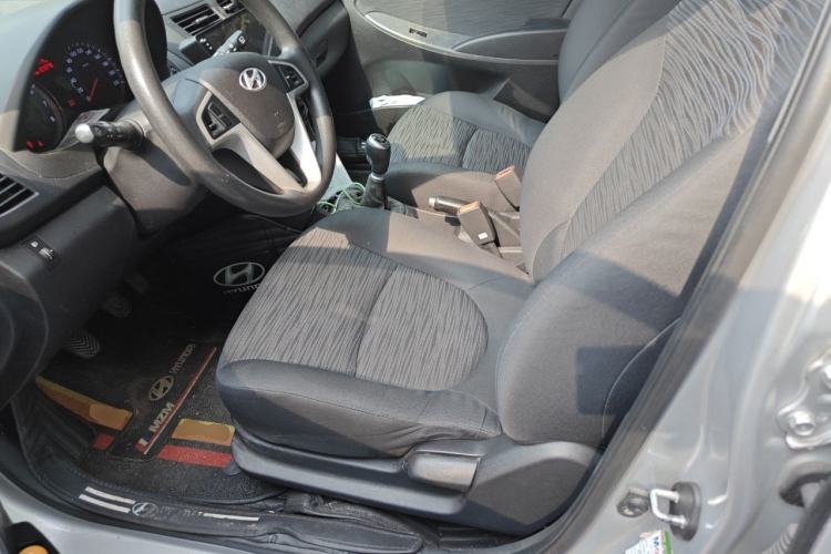 Used Hyundai Verna Ray 2014 1.4L Manual GLX Left Front Seat