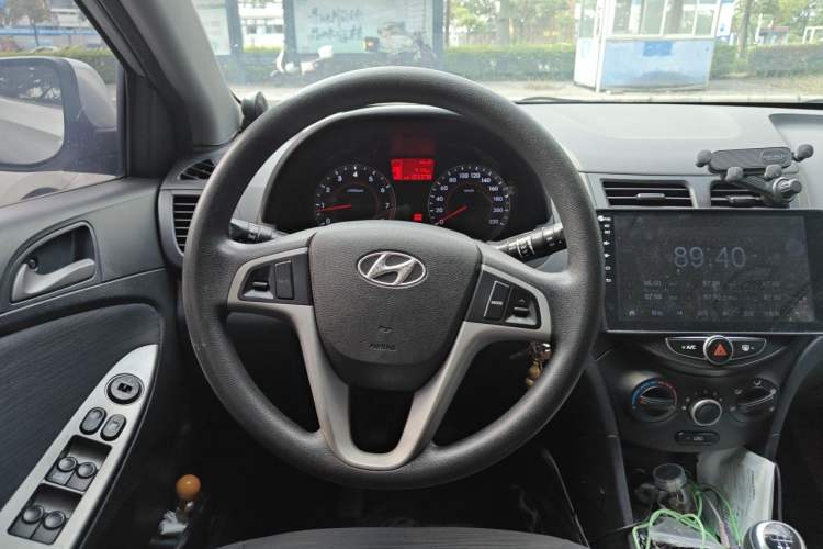 Used Hyundai Verna Ray 2014 1.4L Manual GLX Steering Wheel