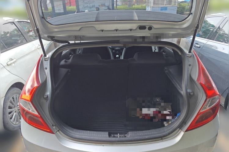Used Hyundai Verna Ray 2014 1.4L Manual GLX Trunk