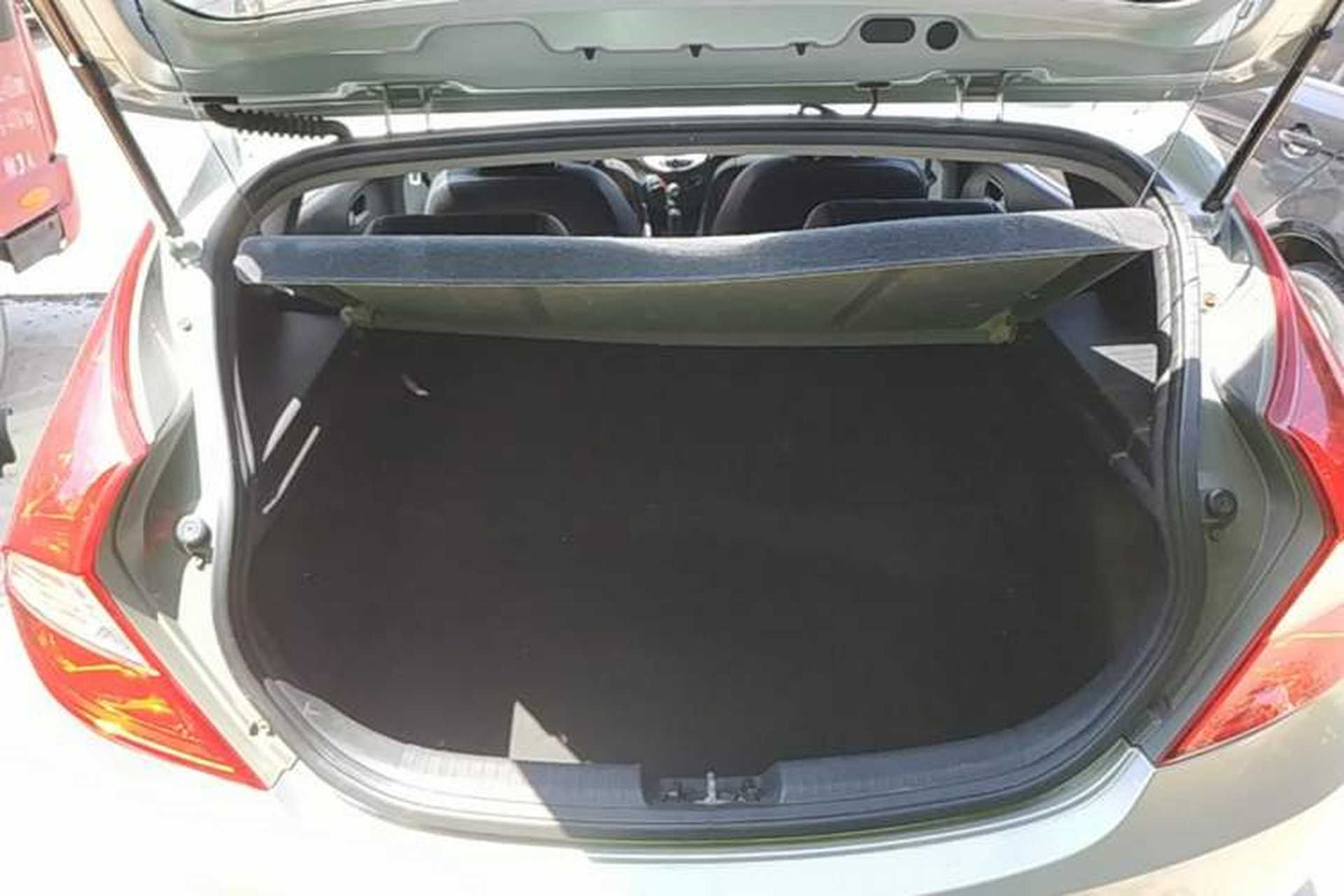 Used Hyundai Verna Ray 2014 1.4L Automatic GLX Trunk