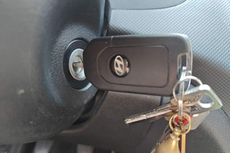 Used Hyundai Verna Ray 2014 1.4L Manual GLX Vehicle Key