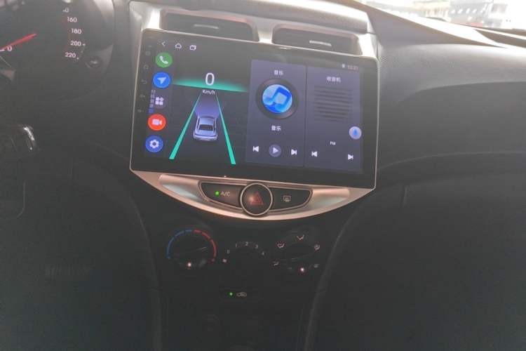 Used Hyundai Verna Ray 2014 1.4L Automatic GLX Audio And AC Panel