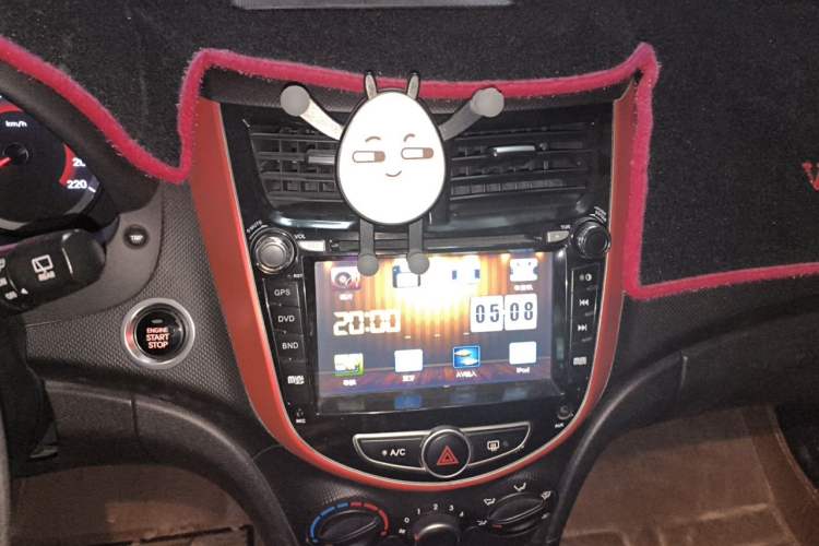 Used Hyundai Verna Ray 2014 1.6L Automatic TOP Audio And AC Panel
