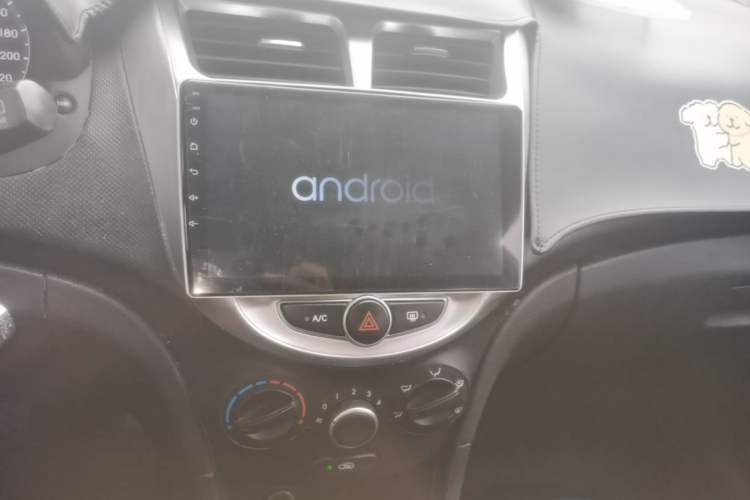 Used Hyundai Verna Ray 2014 1.4L Automatic GLX Audio And AC Panel