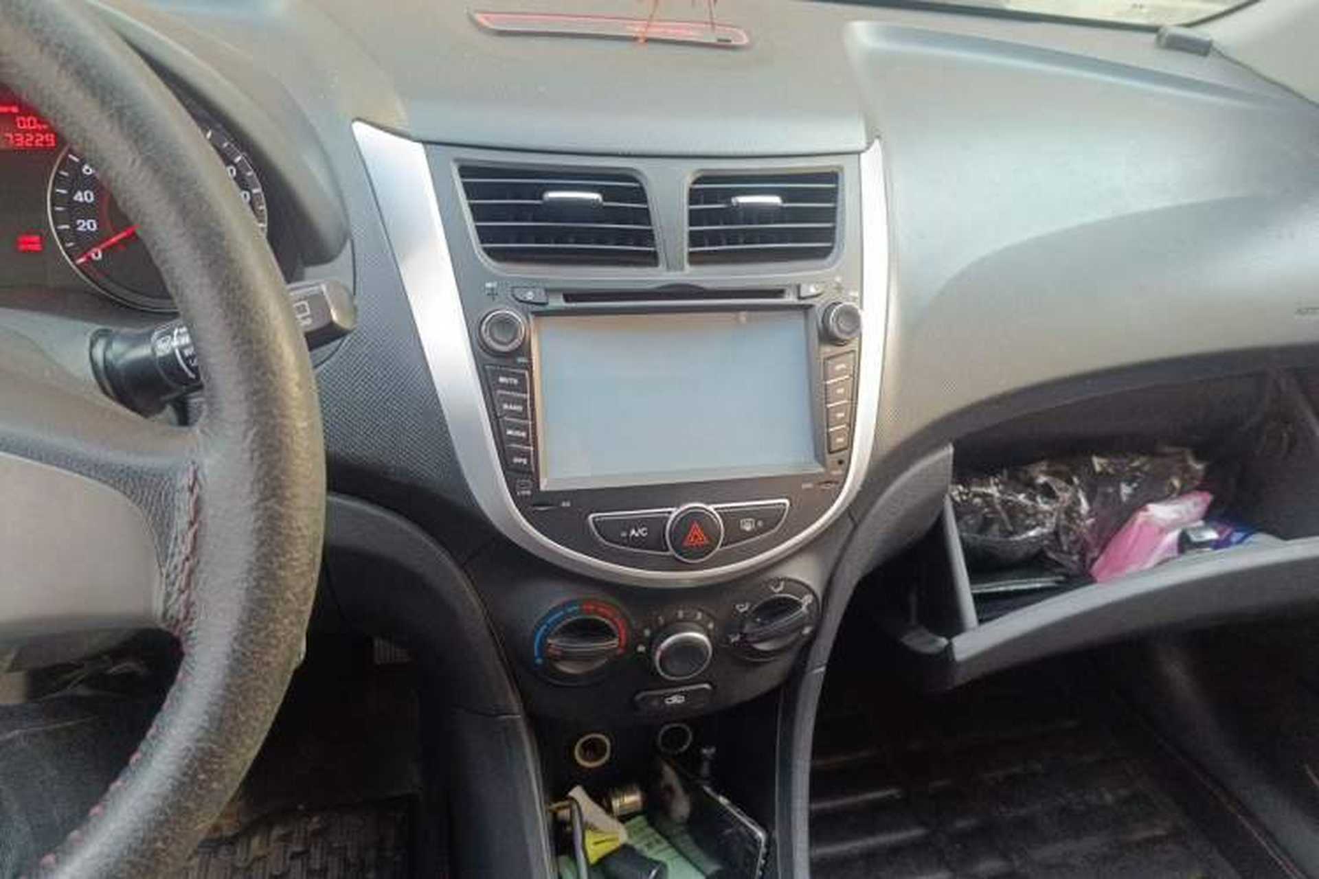 Used Hyundai Verna Ray 2014 1.4L Manual GLX Audio And AC Panel