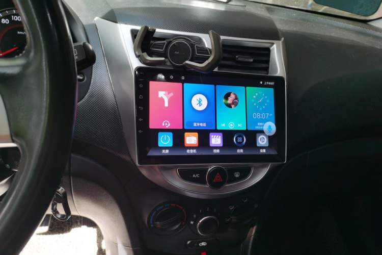Used Hyundai Verna Ray 2014 1.4L Automatic GLX Audio And AC Panel