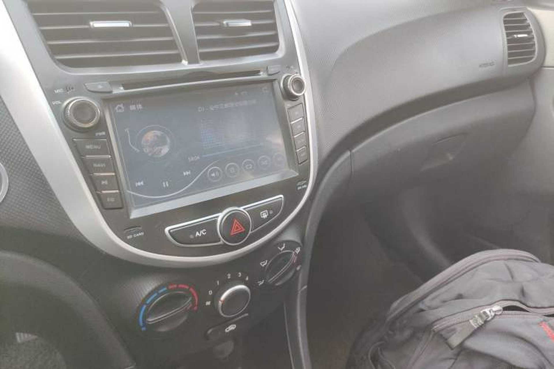 Used Hyundai Verna Ray 2014 1.6L Automatic TOP Audio And AC Panel