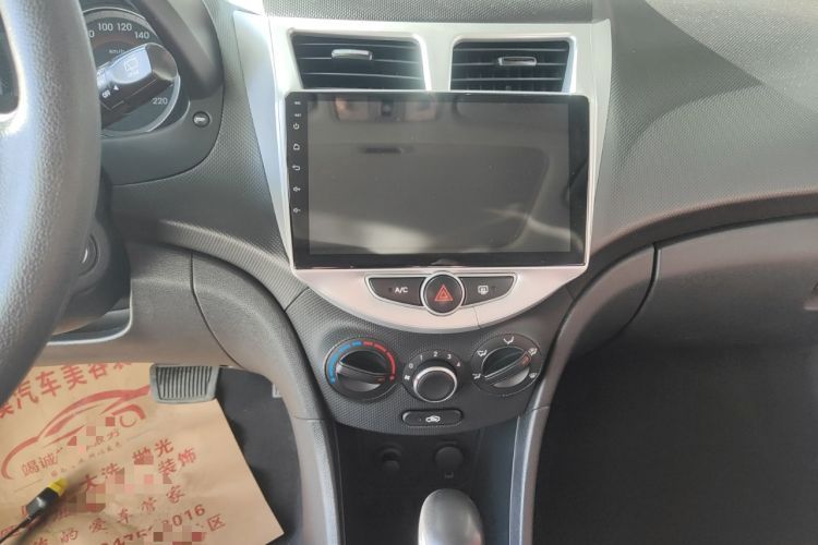 Used Hyundai Verna Ray 2014 1.4L Automatic GLX Audio And AC Panel