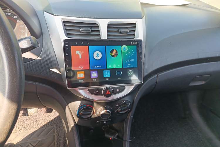 Used Hyundai Verna Ray 2014 1.4L Manual GLX Audio And AC Panel