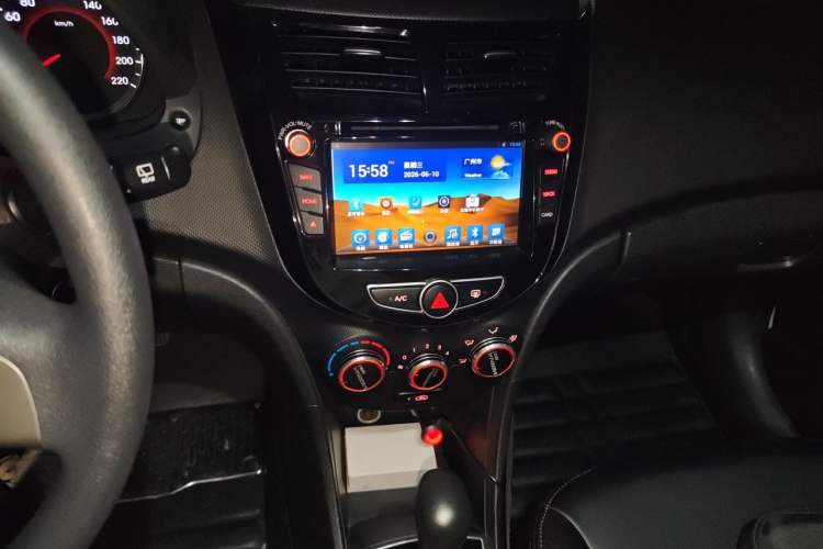 Used Hyundai Verna Ray 2014 1.4L Automatic GLX Audio And AC Panel