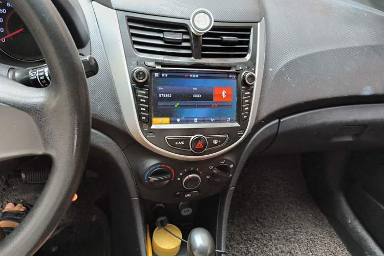Used Hyundai Verna Ray 2014 1.4L Automatic GLX Audio And AC Panel