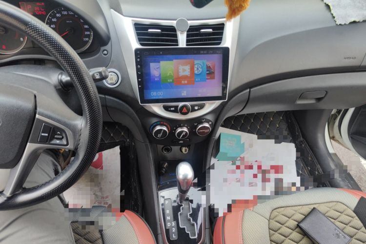 Used Hyundai Verna Ray 2014 1.6L Automatic TOP Audio And AC Panel