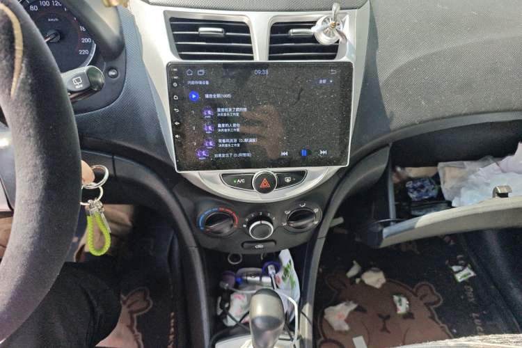 Used Hyundai Verna Ray 2014 1.4L Automatic GLX Audio And AC Panel