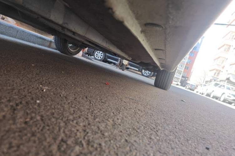 Used Hyundai Verna Ray 2014 1.6L Automatic TOP Chassis Front Left