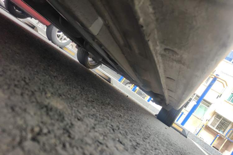 Used Hyundai Verna Ray 2014 1.6L Automatic TOP Chassis Front Left