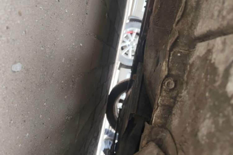 Used Hyundai Verna Ray 2014 1.6L Automatic TOP Chassis Front Right