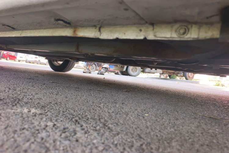 Used Hyundai Verna Ray 2014 1.4L Manual GLX Chassis Front Right