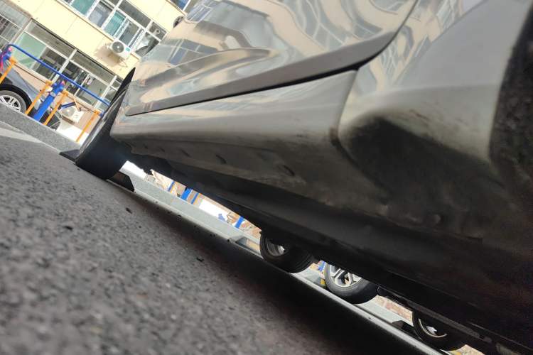 Used Hyundai Verna Ray 2014 1.6L Automatic TOP Chassis Front Right