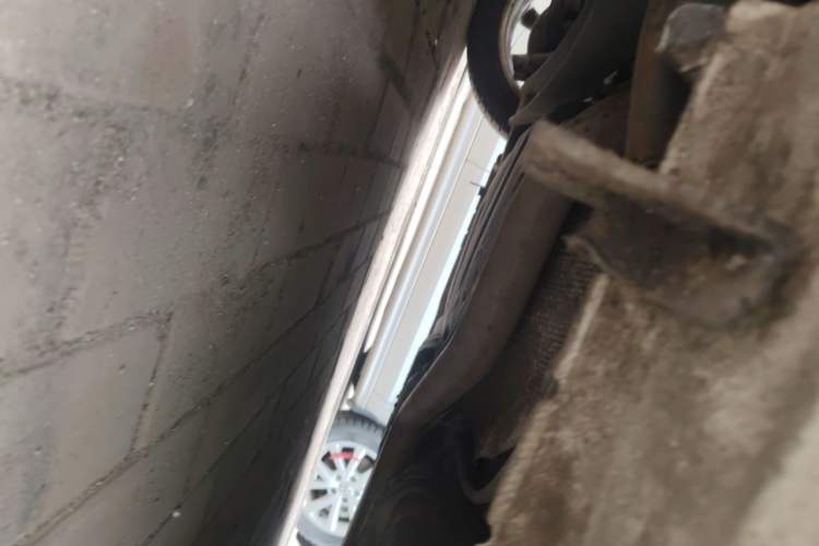 Used Hyundai Verna Ray 2014 1.6L Automatic TOP Chassis Rear Right