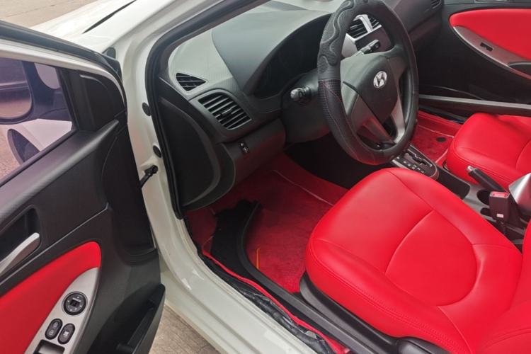 Used Hyundai Verna Ray 2014 1.4L Automatic GLX Driver Seat