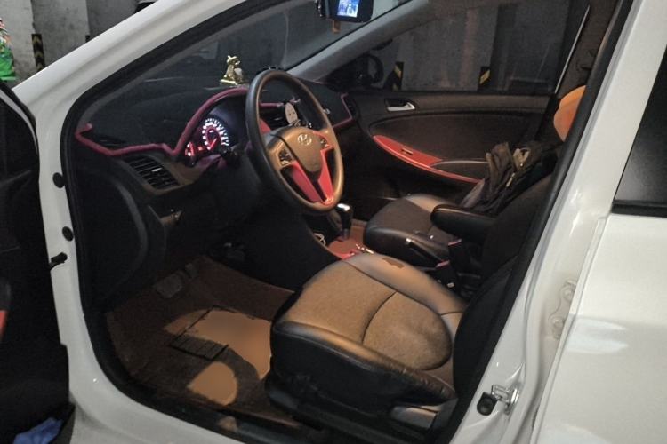 Used Hyundai Verna Ray 2014 1.6L Automatic TOP Driver Seat