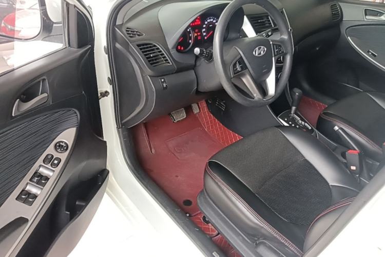 Used Hyundai Verna Ray 2014 1.4L Automatic GLX Driver Seat