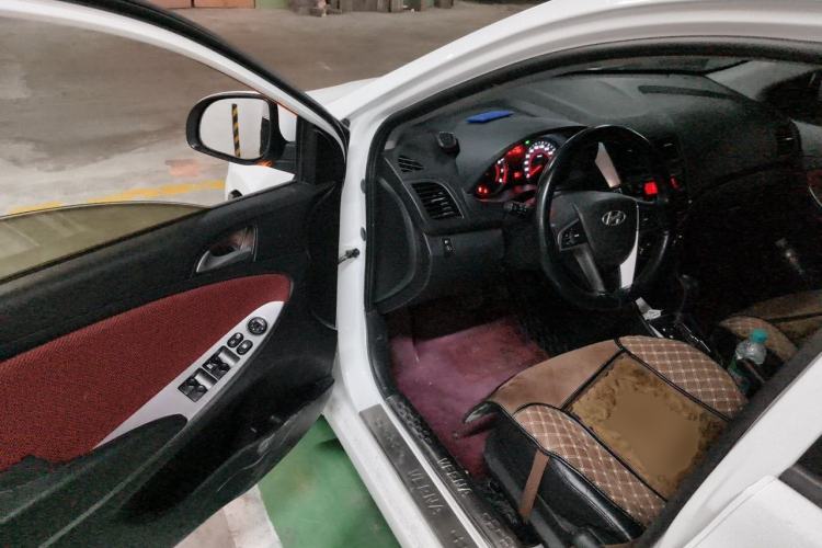 Used Hyundai Verna Ray 2014 1.4L Automatic GLX Driver Seat