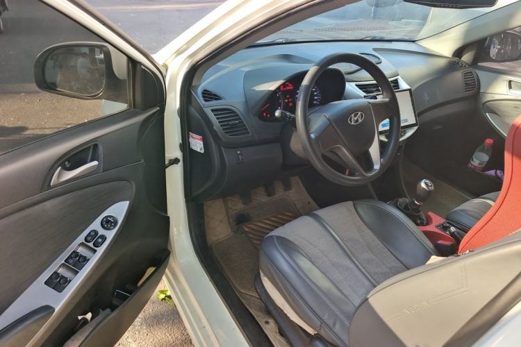 Used Hyundai Verna Ray 2014 1.4L Manual GLX Driver Seat