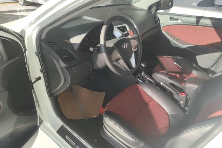 Used Hyundai Verna Ray 2014 1.4L Automatic GLX Driver Seat