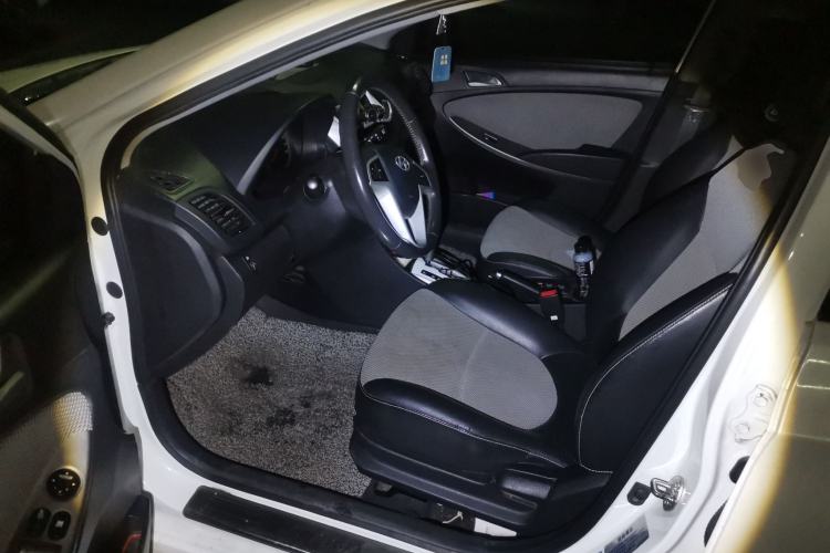 Used Hyundai Verna Ray 2014 1.4L Automatic GLX Driver Seat