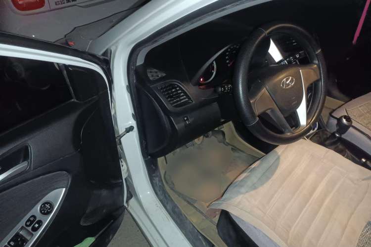 Used Hyundai Verna Ray 2014 1.4L Manual GLX Driver Seat