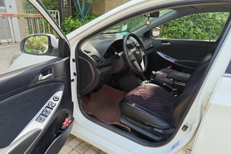 Used Hyundai Verna Ray 2014 1.4L Manual GLX Driver Seat