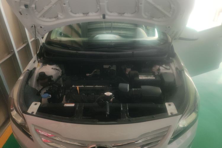 Used Hyundai Verna Ray 2014 1.4L Manual GLX Engine Bay