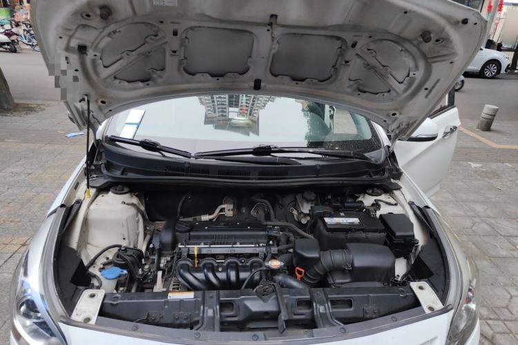 Used Hyundai Verna Ray 2014 1.6L Automatic TOP Engine Bay