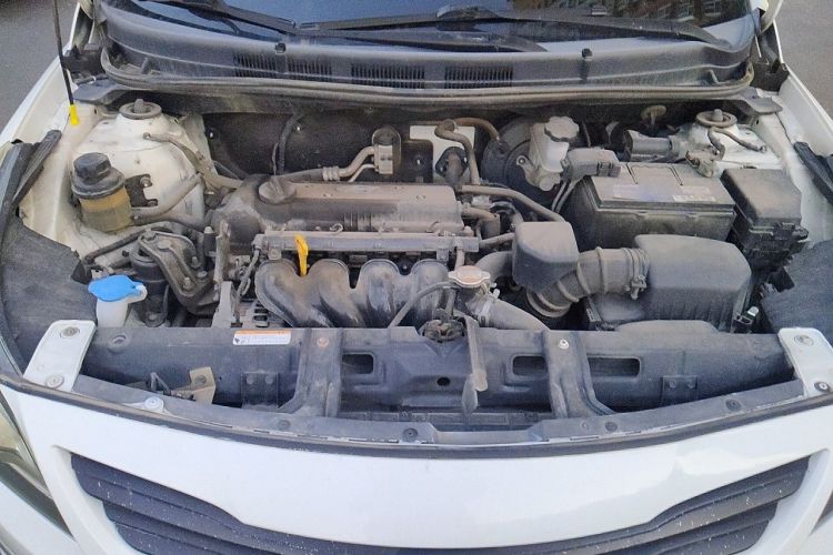 Used Hyundai Verna Ray 2014 1.4L Manual GLX Engine Bay