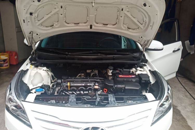 Used Hyundai Verna Ray 2014 1.6L Automatic TOP Engine Bay