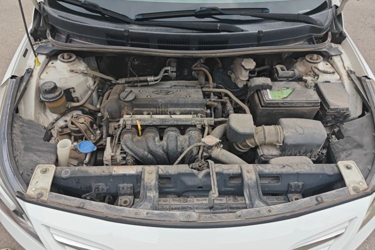 Used Hyundai Verna Ray 2014 1.4L Manual GLX Engine Bay