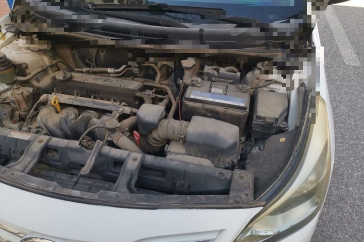 Used Hyundai Verna Ray 2014 1.4L Automatic GLX Engine Bay Left